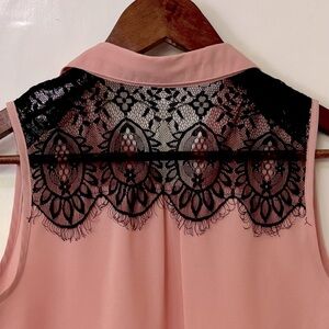 Mine| Pretty Pink Lightweight Sleeveless Blouse w/Black Lace Panels Sz S